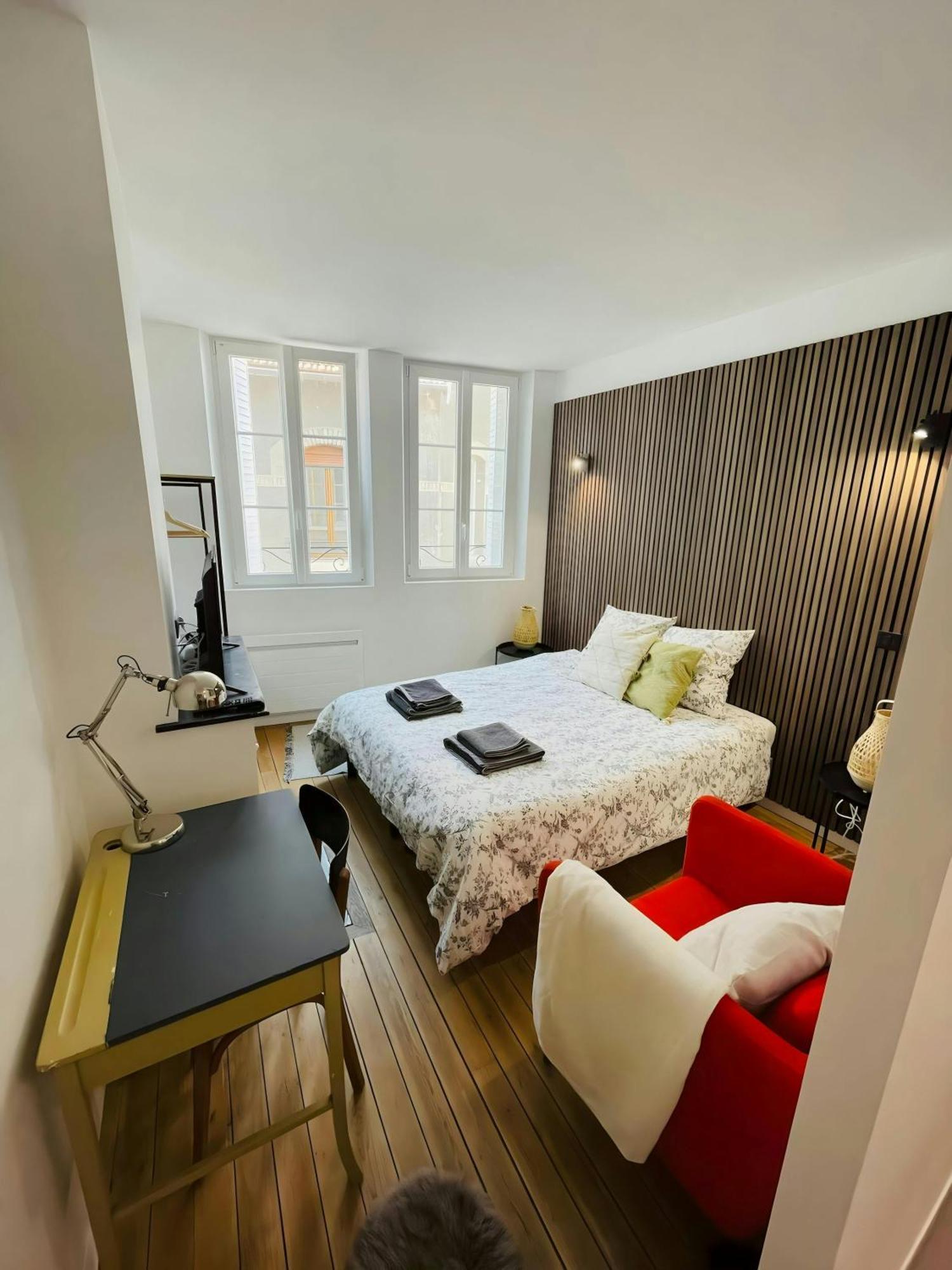 Le Charmant Bailla Reims Exteriör bild