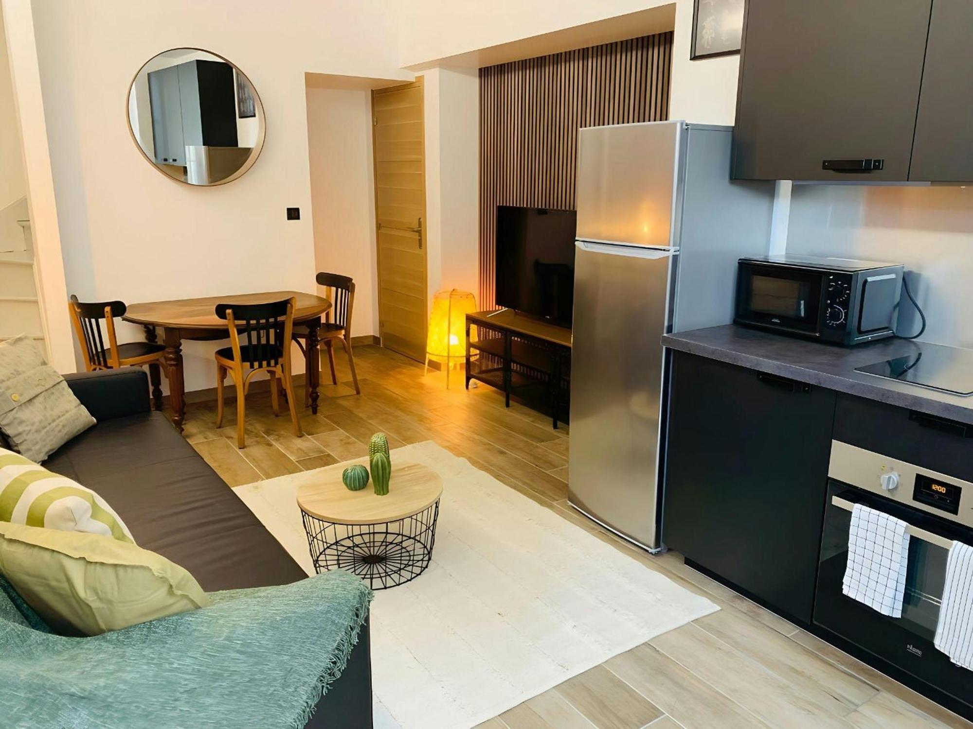 Le Charmant Bailla Reims Exteriör bild
